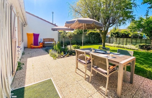 Bredene House | 2 bedroom awesome home in Bredene