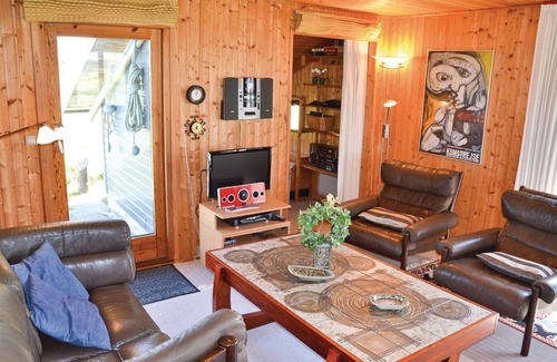 Lild Strand House | 2 bedroom awesome home in Frøstrup