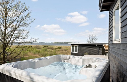 Hojslev House | 2 bedroom awesome home in Højslev