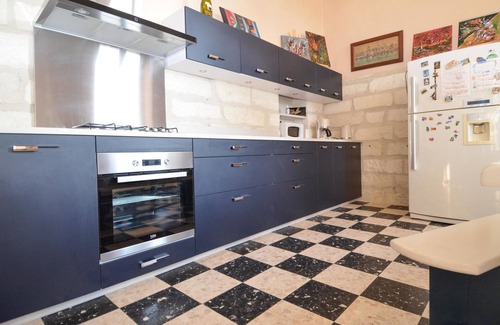 Avignon House | 2 bedroom beautiful home in Avignon