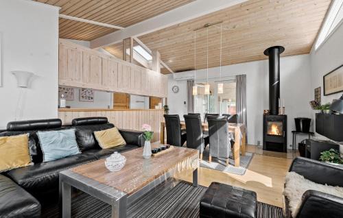 Sjaelborg House | 2 Bedroom Beautiful Home In Esbjerg V