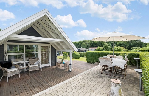 Hvalpsund House | 2 bedroom beautiful home in Farsø