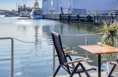 Lundby Boat Rental | 2 bedroom beautiful ship in Göteborg