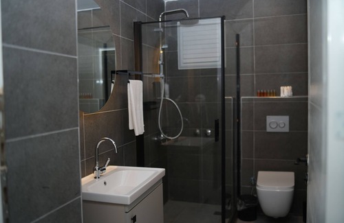 Denizli Bed & Breakfast | 2-bedroom bed & breakfast in charming Denizli with AC, WiFi