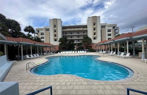 New Smyrna Beach Condo | 2-bedroom condo in terrific New Smyrna Beach with fitness room, AC