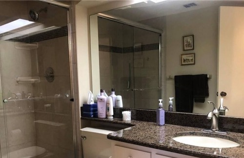 South Beach Condo | 2 Bedroom Condo 320580 by Houzlet