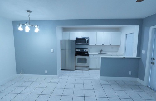 Survey Creek Condo | 2-bedroom condo in beautiful Pompano Beach with pool and 10 minutes from beach