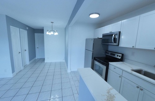 Survey Creek Condo | 2-bedroom condo in beautiful Pompano Beach with pool and 10 minutes from beach