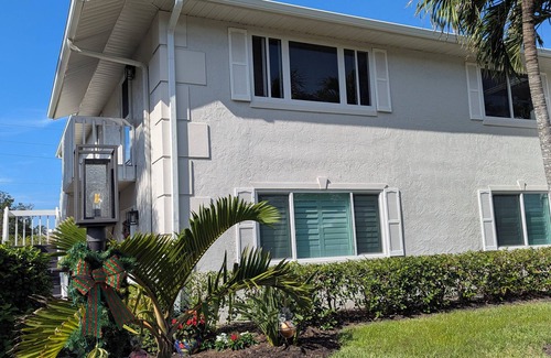 Park Shore Condo | 2-bedroom condo in beautiful Park Shore Neighborhood in Naples