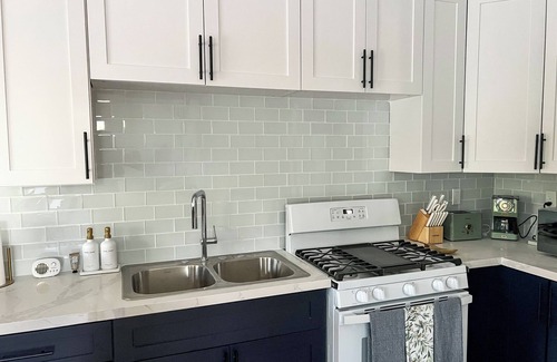 Gambier Condo | 2-bedroom Condo in Nassau near Beach and Airport