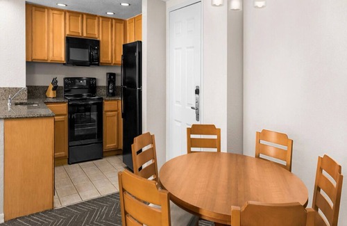 Survey Creek Condo | 2 Bedroom Condo, Kitchen, Sleeps 8, at Pompano Beach, Wyndham Palm-Aire Resort!