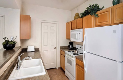 Rancho Vistoso Condo | 2 Bedroom Condo, Kitchen, Sleeps 6, in Oro Valley, Wyndham Rancho Vistoso Resort