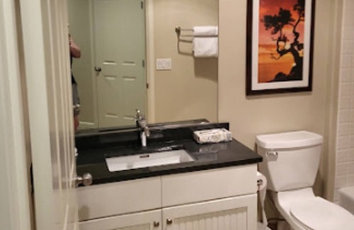 Depoe Bay Resort | 2-bedroom condo on bluffs. Whale Watching, Pool, hot tub, fitness and game room
