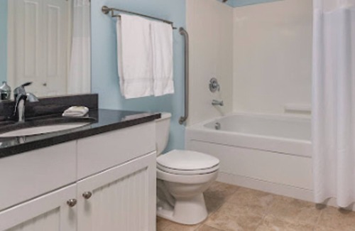 Depoe Bay Resort | 2-bedroom condo on bluffs. Whale Watching, Pool, hot tub, fitness and game room