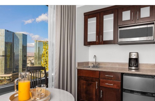 Las Vegas Condo | 2 Bedroom Condo, Sleeps 8, at Marriott Grand Chateau Resort!