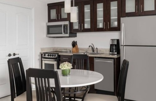 Las Vegas Condo | 2 Bedroom Condo, Sleeps 8, at Marriott Grand Chateau Resort!