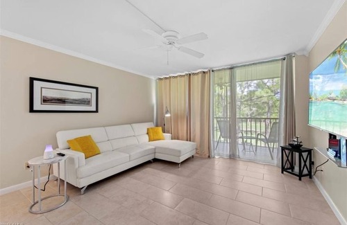 Bonita Springs Condo | 2 Bedroom Condo 428879 by Houzlet