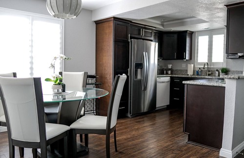 Cowan Heights Condo | 2 Bedroom Condo w/Pool, Jacuzzi, & Fitness Center