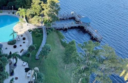 Florida Central Atlantic Coast Condo | 2-bedroom condo w/stunning lake and Disney views