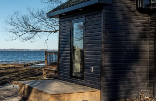 Harwood Cabin | 2 Bedroom Cottage #4: Willow Bay