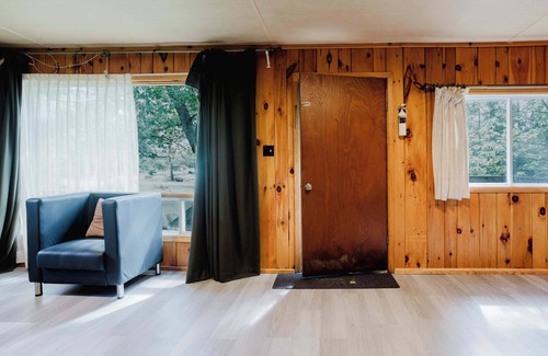 Carling House | 2-Bedroom Cottage #6 - Sand Bay