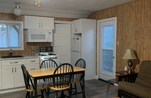 Sauble Beach Cottage | 2 Bedroom cottage in the Heart of Sauble Beach
