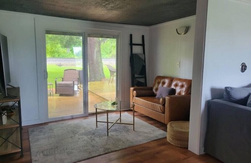 Coloma Cottage | 2 bedroom cottage in coloma