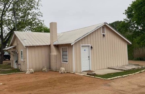 Kerrville Cabin | 2-Bedroom Cottage Near Guadelupe River #8
