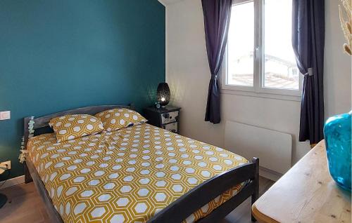 Vayres Apartment | 2 Bedroom Cozy Apartment In Vayres