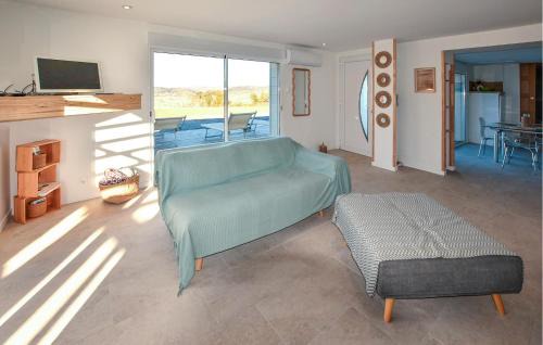 Salavas House | 2 Bedroom Cozy Home In Salavas