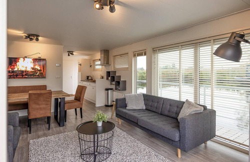 Municipality of Aalsmeer Boat Rental | 2 bedroom cozy ship in Aalsmeer