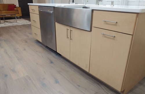 Irvington House | 2 Bedroom Dble. 1 1/2 Bath, Pet Friendly