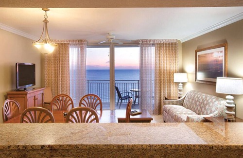 Panama City Beach Resort | 2 Bedroom Deluxe Upper Level on Panama City Beach!