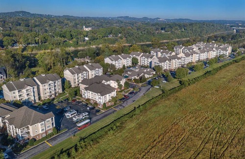 Pennington Bend Condo | 2 Bedroom Deluxe Condo in Nashville, on Cumberland River!