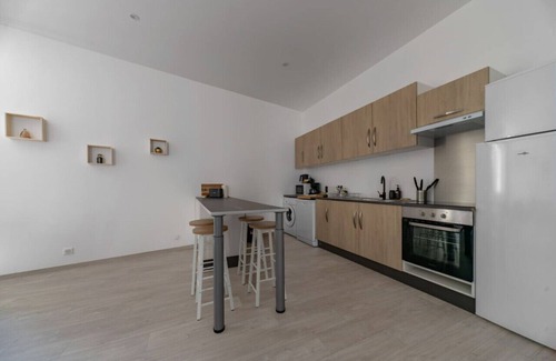 Cœur de Ville Apartment | 2-bedroom designer apartment, city center
