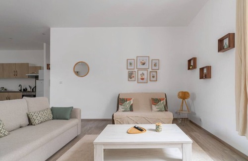 Cœur de Ville Apartment | 2-bedroom designer apartment, city center
