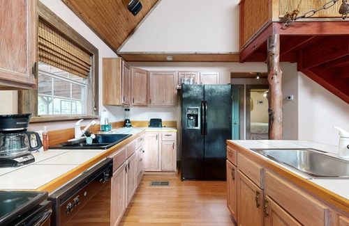 Canyon Lake House | 2-bedroom dog-friendly home with loft and spacious porch