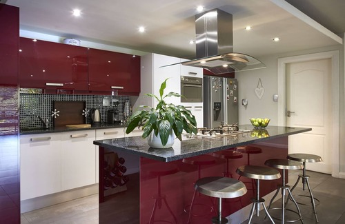 Greater Johannesburg Metropolitan Area Apartment | 2 Bedroom Executive En-suite Apartment with 1 king and 2 twin bed in Sandton