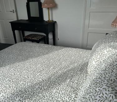 Crawcrook Apartment | 2 bedroom flat in Newcastle - Free street parking