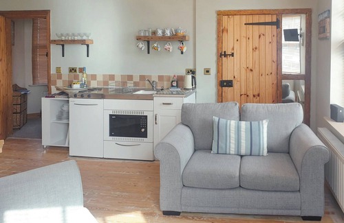 Newbiggin-by-the-Sea Cottage | 2 bedroom accommodation in Newbiggin-by-the-Sea