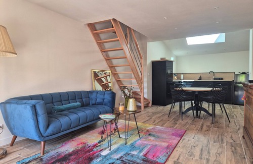 Fecamp House | 2-bedroom gite 5 minutes from the beach.