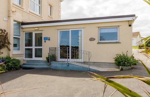 Harlyn Apartment | 2 Bedroom Ground Floor Apartment At Yellow Sands