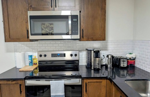 Southwest Calgary Apartment | 2-bedroom Guest Suite in SW Calgary with WiFi