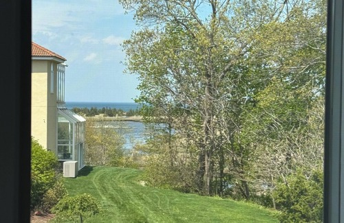 Minot Apartment | 2 Bedroom Guesthouse Near Picturesque Cohasset Harbor
