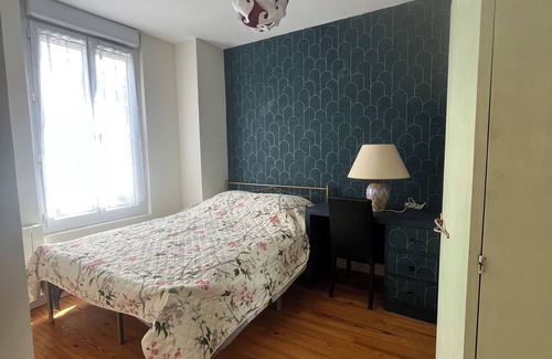 Mezieres-sur-Seine House | 2-BEDROOM HOUSE WITH GARDEN FOR 4 ADULTS AND ONE CHILD