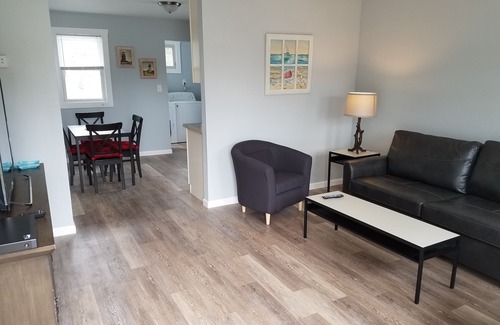 Villas House | 2 Bedroom , HOT TUB - DOG FRIENDLY -LGE PRIV FENCED YARD