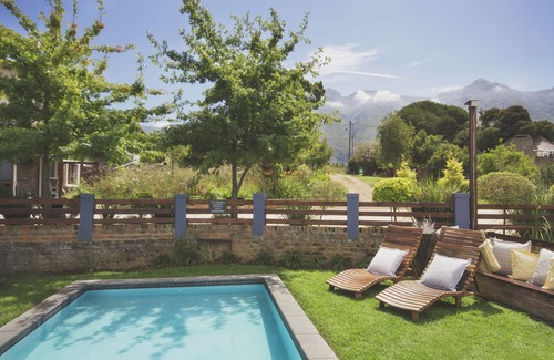 Swellendam House | 2 bedroom house @ A Hilltop Country Retreat in Swellendam