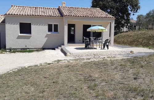 Ruoms House | 2-bedroom house for 4 people
