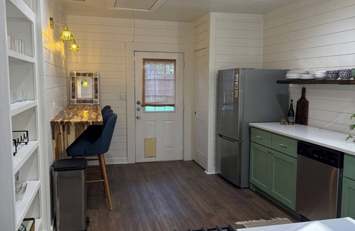 South River City House | 2-bedroom house in delightful South Congress, Austin.