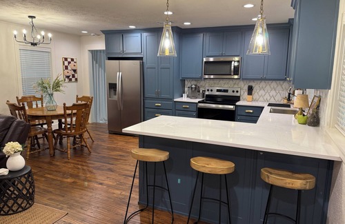 Waxahachie House | 2 bedroom house just 1 mile from the heart of historic downtown Waxahachie!